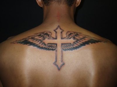Что означает татуировка латинский крест