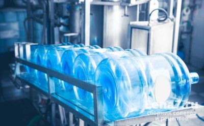 Можно ли хранить святую воду в пластиковых бутылках