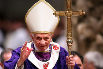 Почему Папа Римский Бенедикт XVI отрекся от престола