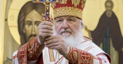 Сколько людей в России считают себя православными