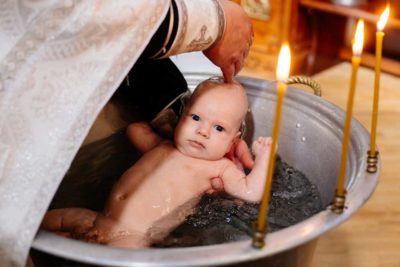 Можно ли крестить ребенка в пост перед Пасхой